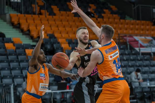 经历了多个 经历了多个