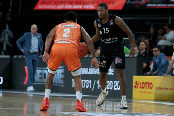 影响力不容 影响力不容